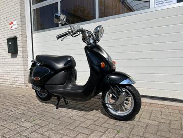 Aprilia Habana/ Mojito a klasse retro scooter. Piaggio motor beschikbaar voor biedingen