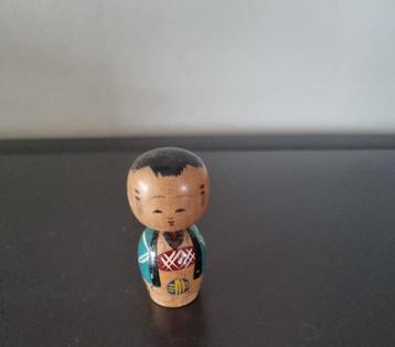Leuke Sosaku Kokeshi beschikbaar voor biedingen