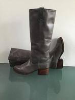 Livraison gratuite | Bottes en cuir gris Tony Mora 37, Vêtements | Femmes, Chaussures, Gris, Comme neuf, Tony Mora, Bottes hautes