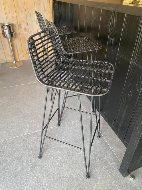 3 barkrukken Rotan zwart hoog, Huis en Inrichting, Barkrukken, Zo goed als nieuw, 60 tot 90 cm, Metaal, 3 krukken, Met voetsteun