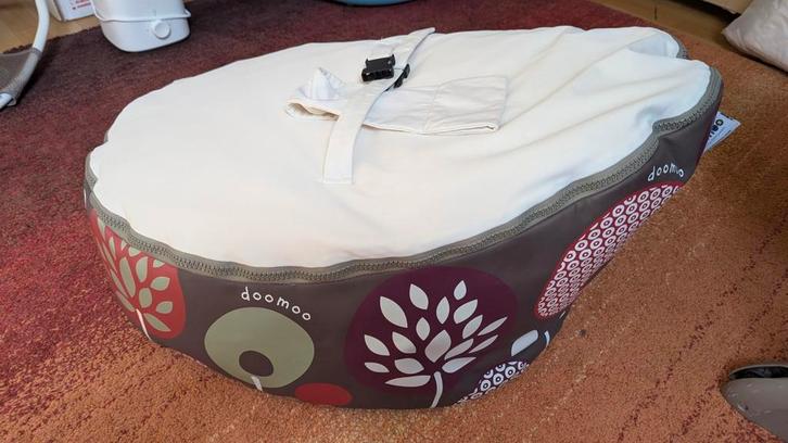 Doomoo seat - relax pouf pour bébé, Enfants & Bébés, Relax bébé, Comme neuf, Enlèvement