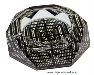 SIGAARASBAK DIAMONDS BLACK 4 LEGGERS - 18 cm!.  sab24 beschikbaar voor biedingen