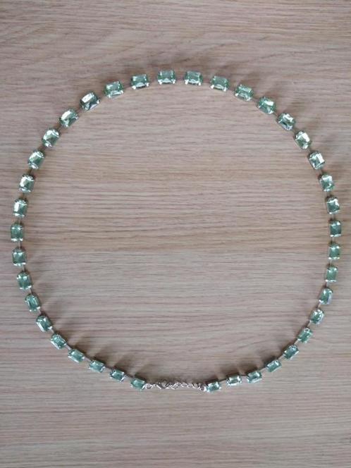 halsketting mintgroene rechthoekig geslepen glas, Handtassen en Accessoires, Kettingen, Gebruikt, Overige materialen, Groen, Ophalen of Verzenden
