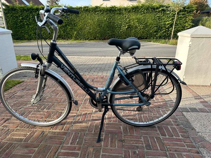 Fiets merk Venturelli zo goed als nieuw, Fietsen en Brommers, Fietsen | Dames | Damesfietsen, Zo goed als nieuw, Overige merken
