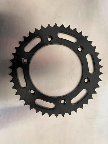 Achter sprocket tandwiel. Enduro. Adventure. Ktm. Cross beschikbaar voor biedingen