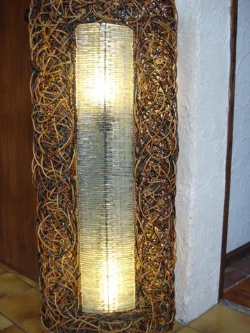 Grote lamp beschikbaar voor biedingen