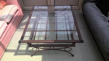 Table basse en fer forgé avec 2 plateaux en verre