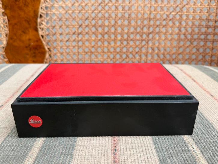 Nieuw Leica M Q SL Dealer Shop Box Stand, Audio, Tv en Foto, Fotografie | Professionele apparatuur, Nieuw, Ophalen of Verzenden