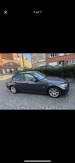 A vendre bmw 320i, Auto's, BMW, Voorwielaandrijving, Stof, Blauw, Particulier