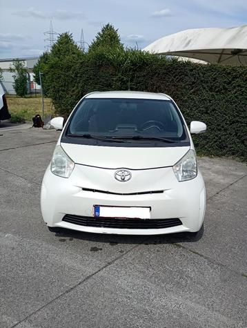 Toyota IQ - Navigatie - Airco // 1.0L beschikbaar voor biedingen