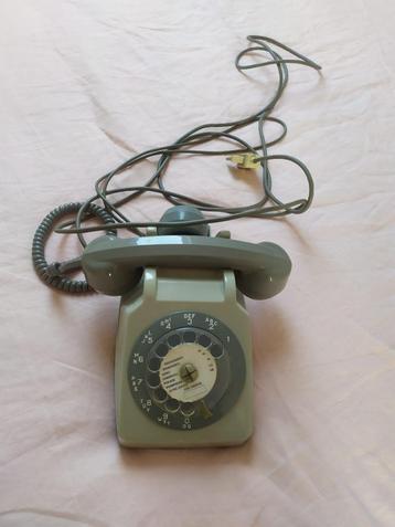 VINTAGE PTT - TÉLÉPHONE en bakélite FIXE GRIS CADRAN ROTATIF