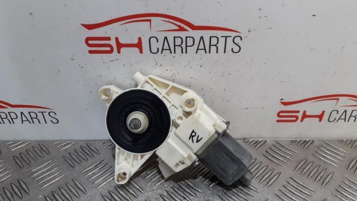 Moteur de vitre portière d'un Mercedes A-Klasse, Autos : Pièces & Accessoires, Carrosserie & Tôlerie, Mercedes-Benz, Utilisé, 3 mois de garantie