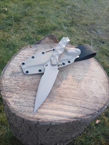 Hydra knives Phobos (survival/edc/tactisch mes) beschikbaar voor biedingen
