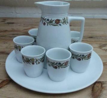 Lilien Chocolade / Gluhwein set,  grote kan met 6 bekers, Antiek en Kunst, Ophalen of Verzenden
