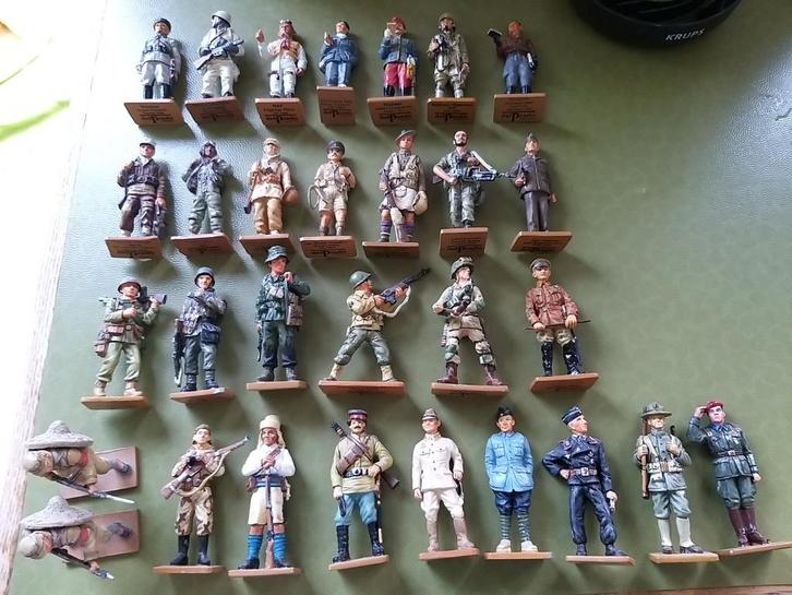 soldats de plomb  des 2 guerres avec fascicules, Enfants & Bébés, Jouets | Duplo & Lego, Lego, Enlèvement ou Envoi