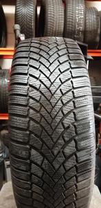 225/60R18 225 60 18 hiver de marque Bridgestone., Enlèvement ou Envoi, Bentley