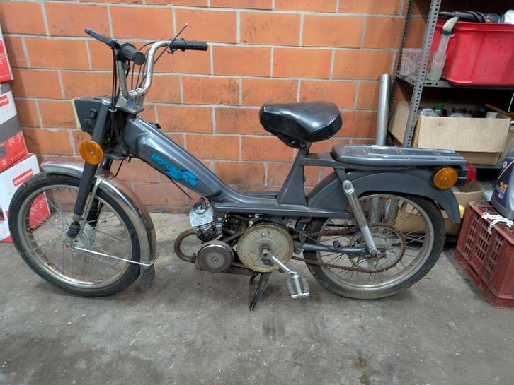 motobecane brommer, Fietsen en Brommers, Brommers | Oldtimers, Overige merken, Ophalen