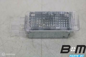 Voetenruimteverlichting VW Tiguan 5N 6L0947565