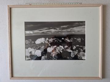 KOOPJE Foto van Jerry Koninckx Wolken, zee en rotsen  beschikbaar voor biedingen