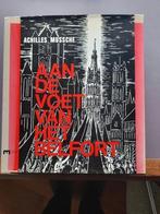 Aan de voet van het belfort Mussche Masereel, Antiek en Kunst, Ophalen of Verzenden