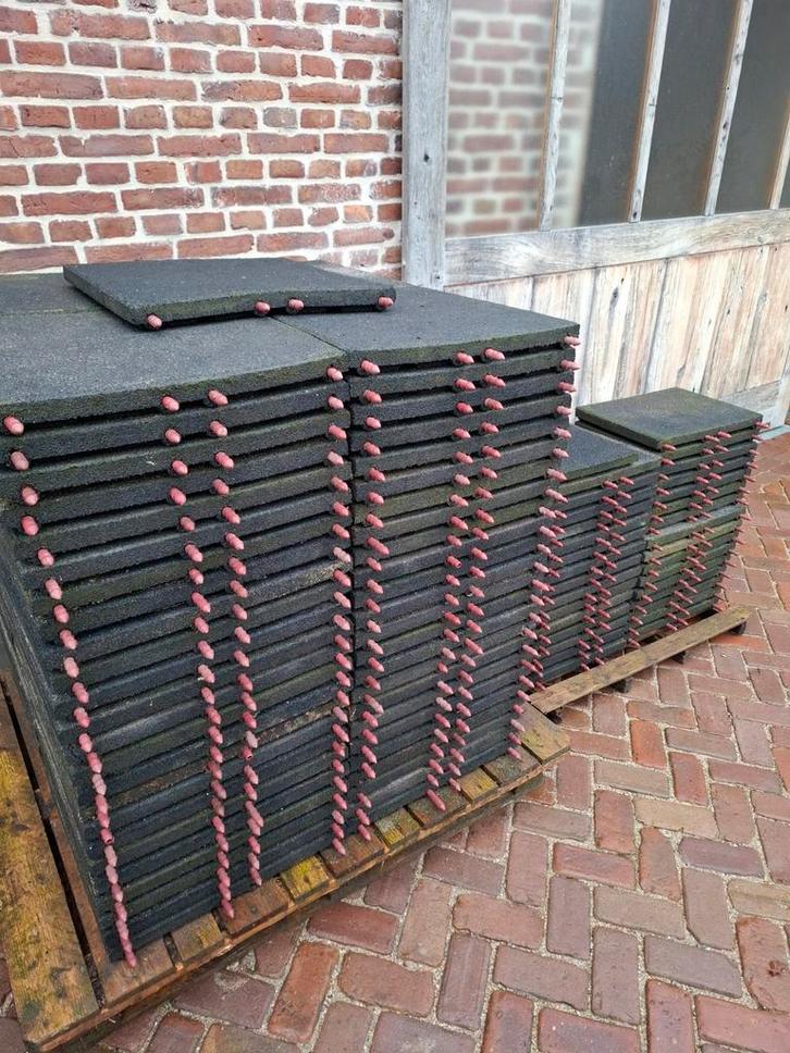 Zwarte Rubberen tegels 50x50x4,5 cm. >30m2, Tuin en Terras, Tegels en Klinkers, Ophalen