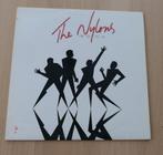 LP  The Nylons ‎– One Size Fits All, Ophalen of Verzenden, Zo goed als nieuw, 12 inch, Poprock