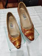 Escarpins CYPRÈS tout cuir ton cognac taille 38, Vêtements | Femmes, Chaussures, Enlèvement, Comme neuf, Escarpins