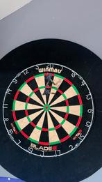 Winmau blade 6 dartsbord met surround en dmvdb pijlen, Sport en Fitness, Darts, Ophalen of Verzenden, Zo goed als nieuw