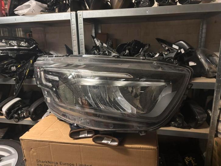 Phare droit FULL LED IVECO DAILY III année 2019-26 ph.2, Auto-onderdelen, Verlichting, Gebruikt, Ophalen of Verzenden