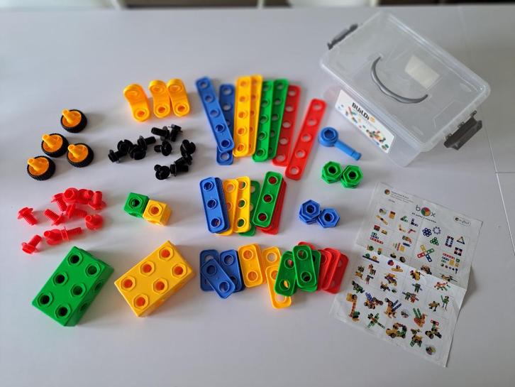 Baril construction 85 pièces Oxybul, Enfants & Bébés, Jouets | Blocs de construction, Comme neuf, Autres marques, Enlèvement ou Envoi