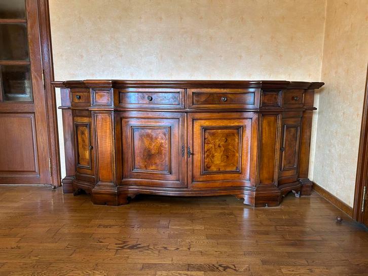 Eetplaats mahonie, Huis en Inrichting, Barren, Zo goed als nieuw, Ophalen