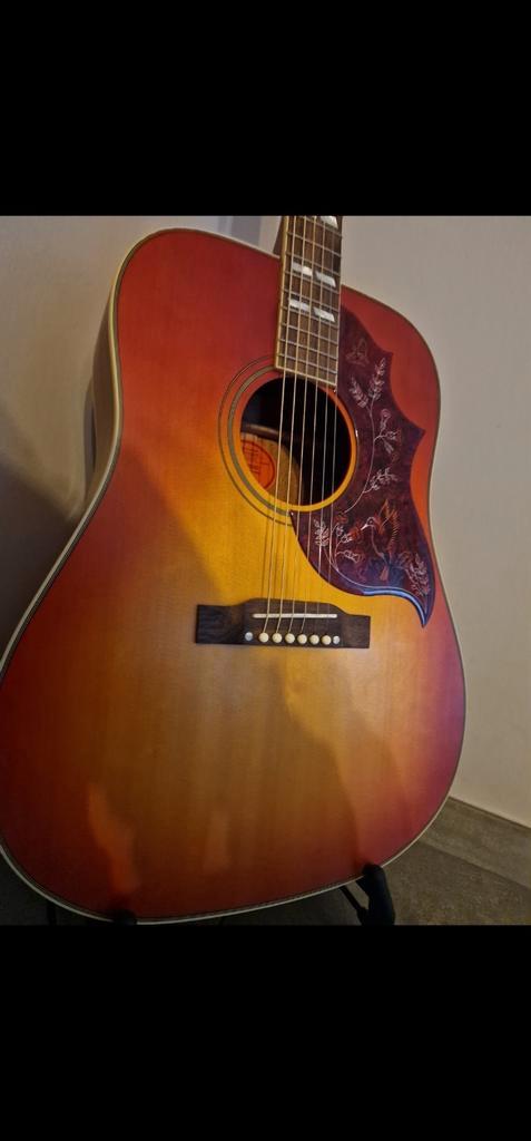 Epiphone Hummingbird Inspired by Gibson, Muziek en Instrumenten, Snaarinstrumenten | Gitaren | Akoestisch, Gebruikt, Ophalen