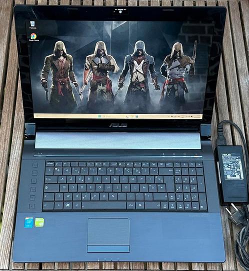 17.3”Asus/ i5 proc/8gb ram/256gb ssd/1000gb hdd/Win 11/Offic, Computers en Software, Laptop-opladers, Zo goed als nieuw, Ophalen