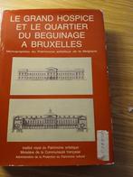 Boek „" HET GRAND HOSPICE EN DE BEGIJNHOFWIJK IN BRUX”, Ophalen, Zo goed als nieuw