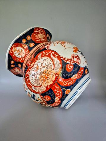 Imari Japanse porseleinen vaas, 19e eeuw  beschikbaar voor biedingen