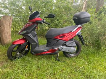 Kymco agilitiy 16+ als nieuw 