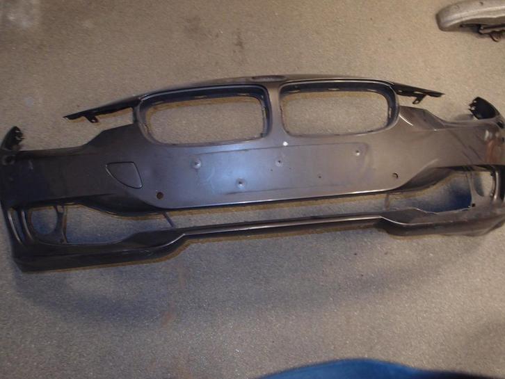 BMW 3 Serie  320 ED Sedan  BUMPER HOES, Auto-onderdelen, Carrosserie, Bumper, Voor, Gebruikt, Ophalen