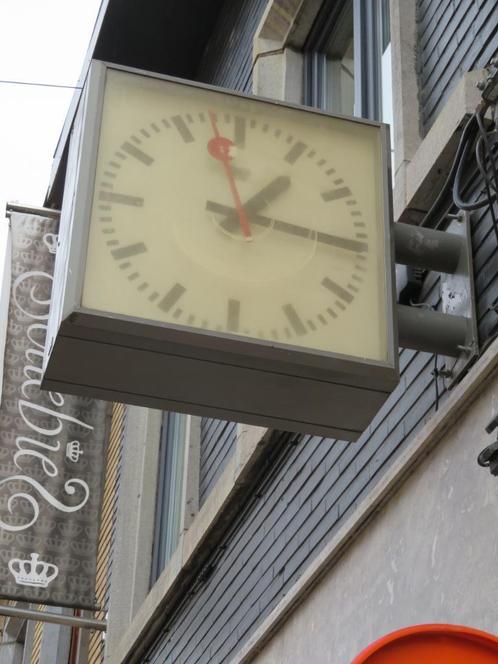 Stationsklok van Turnhout, Antiquités & Art, Antiquités | Horloges, Enlèvement