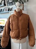 Doudoune courte camel Urban Outfitters t.S, Urban Outfitters, Zo goed als nieuw, Maat 36 (S), Bruin