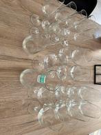 Lot de verres de fetes, Enlèvement