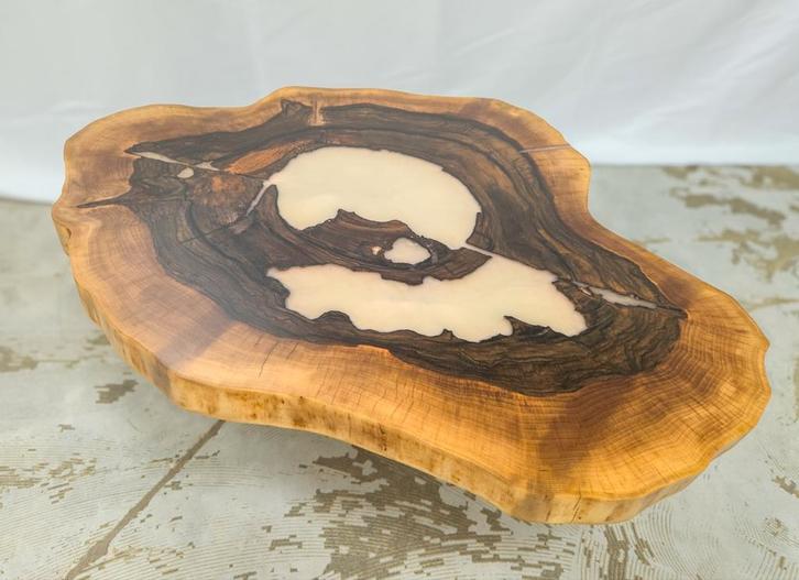 Meesterwerk van de Natuur- Unieke Walnoot & Epoxy Salontafel, Huis en Inrichting, Tafels | Salontafels, Nieuw, Minder dan 50 cm