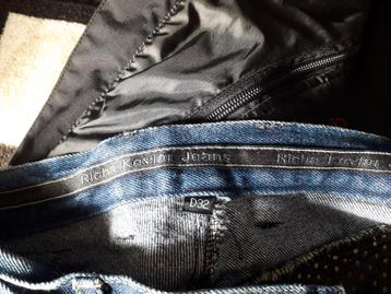 Kledij moto  broeken vesten beschikbaar voor biedingen
