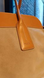 Nouveau sac à main Tod's Daim, Enlèvement