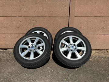 winterbanden van Bridgestone 215/55R16 + aluminium velgen beschikbaar voor biedingen