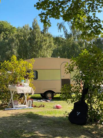 Classic Caravan te huur beschikbaar voor biedingen