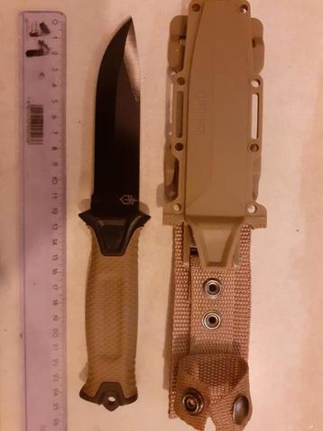 Kampeer/bushcraft mes. beschikbaar voor biedingen
