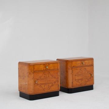 Art Deco nachtkastjes beschikbaar voor biedingen