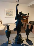 Zeer groot en zwaar beeld met twee vazen, Ophalen