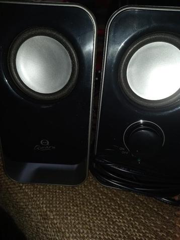 2 speakers Qware beschikbaar voor biedingen