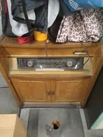 Oude werkende radio, Ophalen
